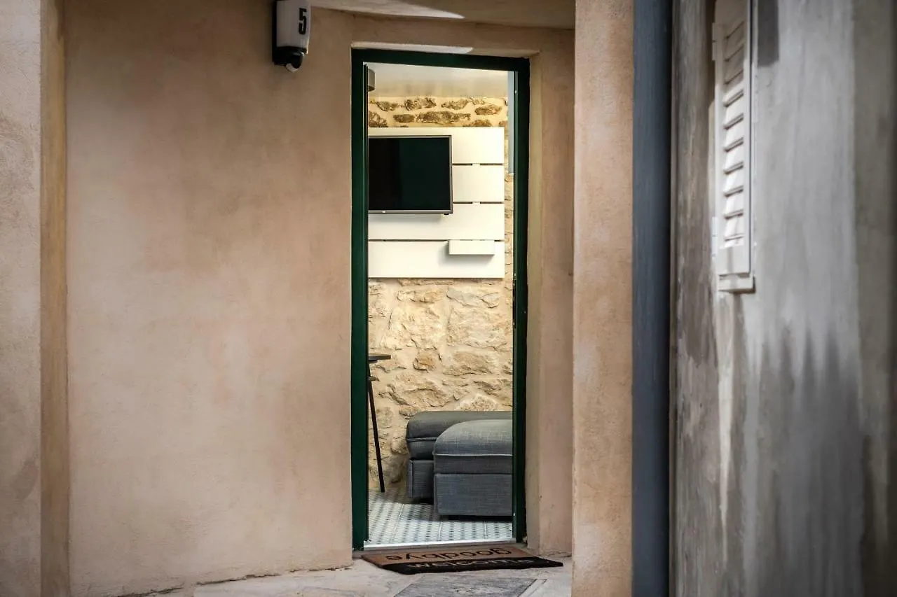 No.5 Luxury Studio Split Appartement